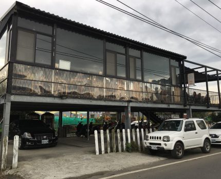 《咖啡廳》Lili Koko 咖啡廳，鐵皮玻璃屋，社子島，台北市士林區